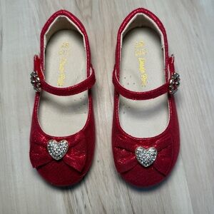 Dream Pairs Red Glitter Kids Shoes with Heart Detail Size 6T